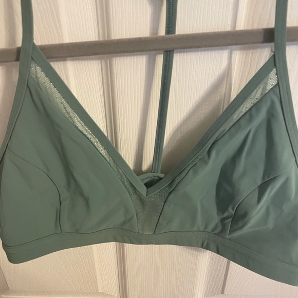 Green Lululemon Sports Bra - Picture 3 of 4